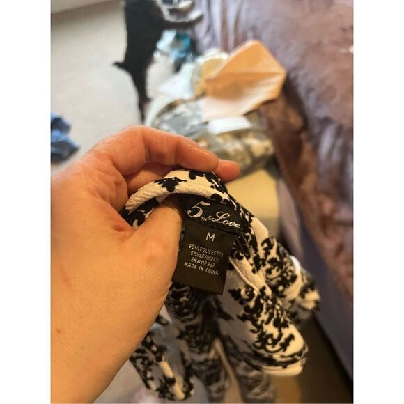 5th love medium size dress black and white mini - Picture 2 of 2